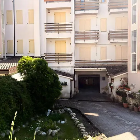 Stef House Apartment *